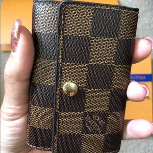 Louis Vuitton Multicles 6 Key Holder